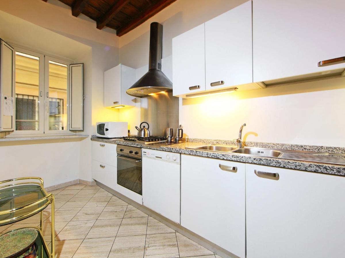 Apartment Vittorio Emanuele By Interhome โรม ภายนอก รูปภาพ