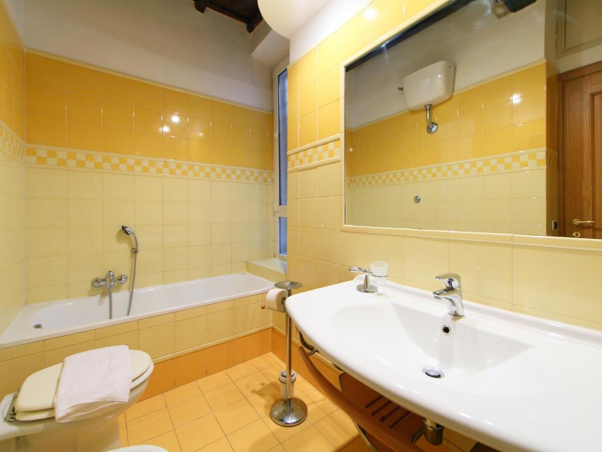 Apartment Vittorio Emanuele By Interhome โรม ภายนอก รูปภาพ