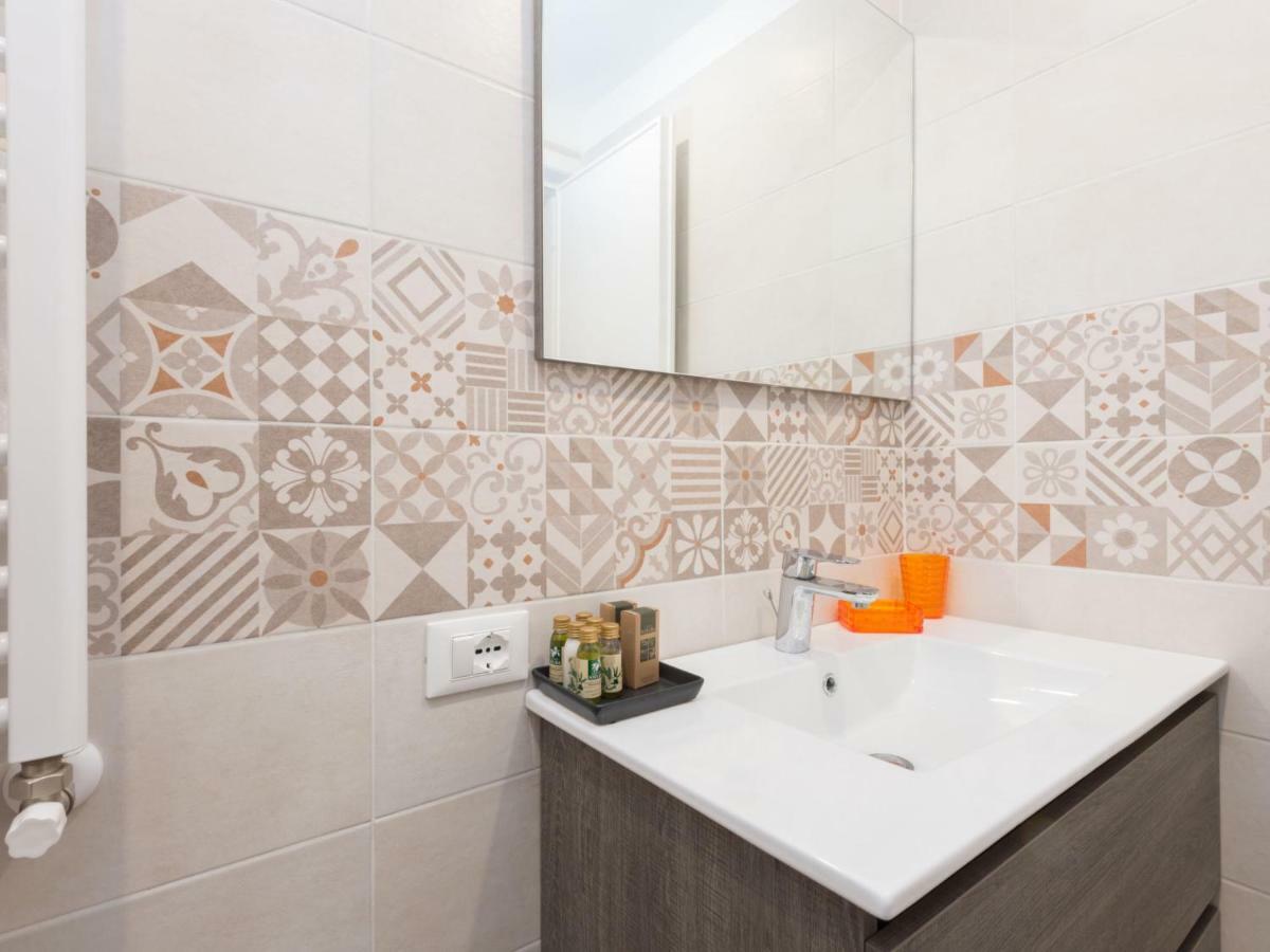 Apartment Vittorio Emanuele By Interhome โรม ภายนอก รูปภาพ